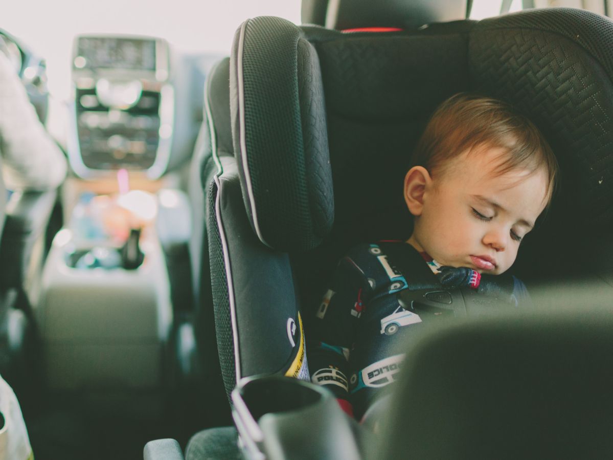 Czym kierować się podczas wyboru fotelika samochodowego dla dziecka? Podpowiadamy!